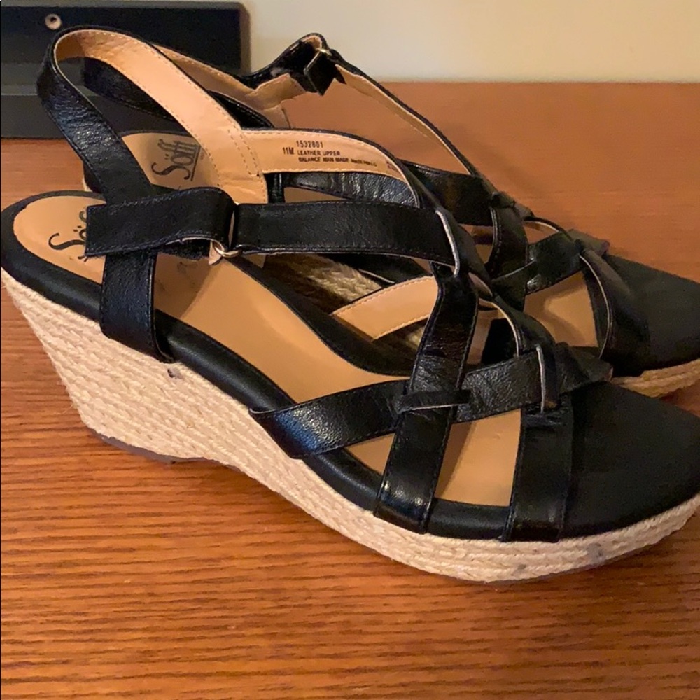 Sofft Espadrilles black leather Sandals size 11